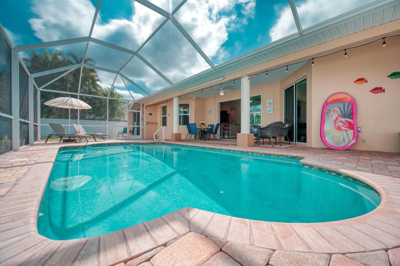 קייפ קורל Villa Holiday Sunrise מראה חיצוני תמונה