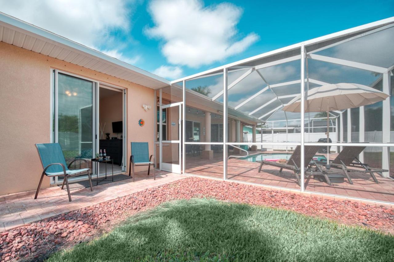 קייפ קורל Villa Holiday Sunrise מראה חיצוני תמונה