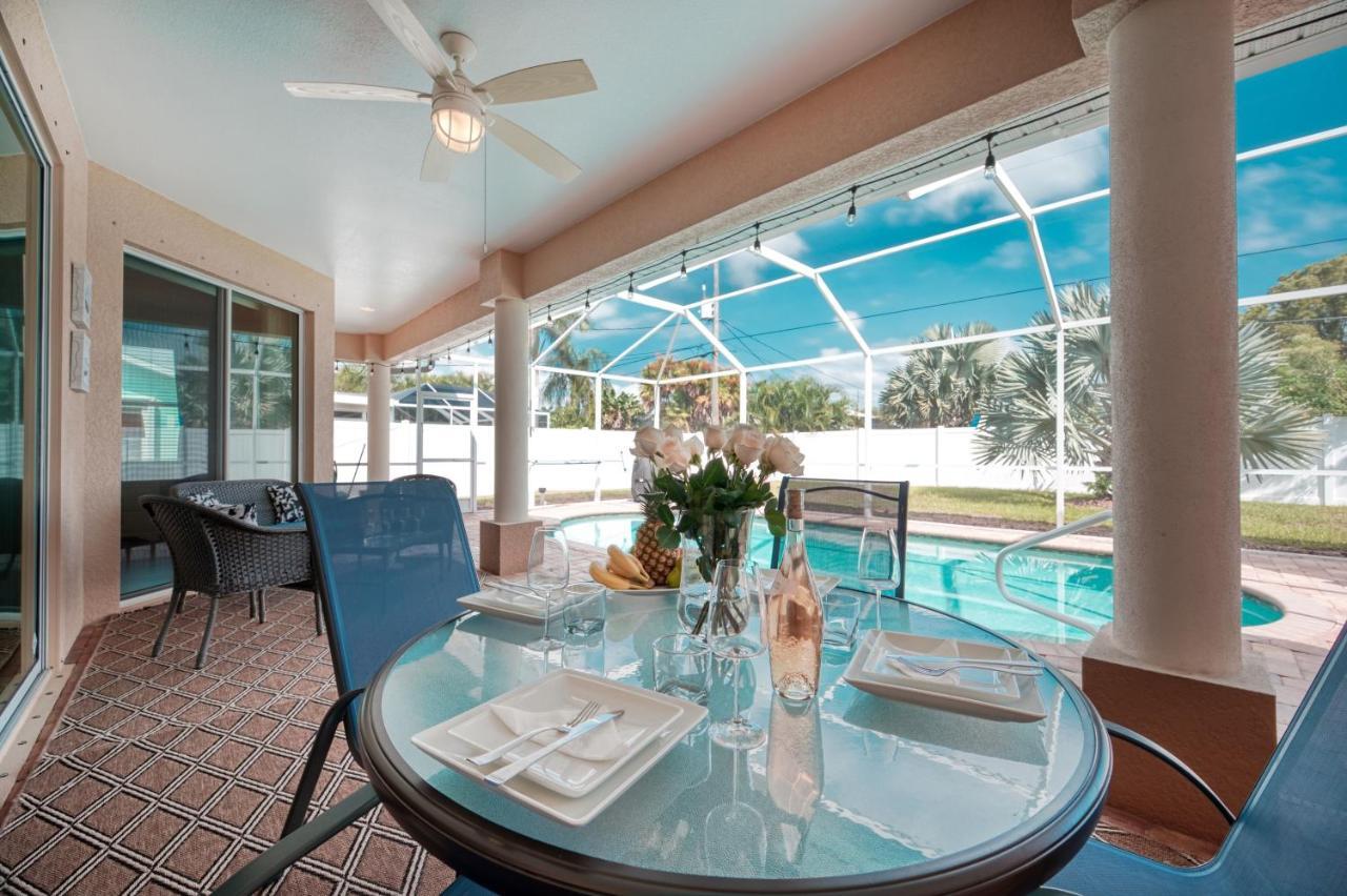 קייפ קורל Villa Holiday Sunrise מראה חיצוני תמונה